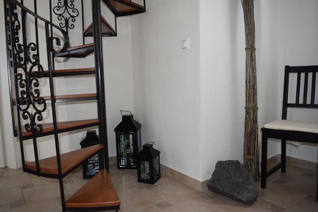 Hemera Holiday Home Villa On Santorini อาโกรตีรี ภายนอก รูปภาพ