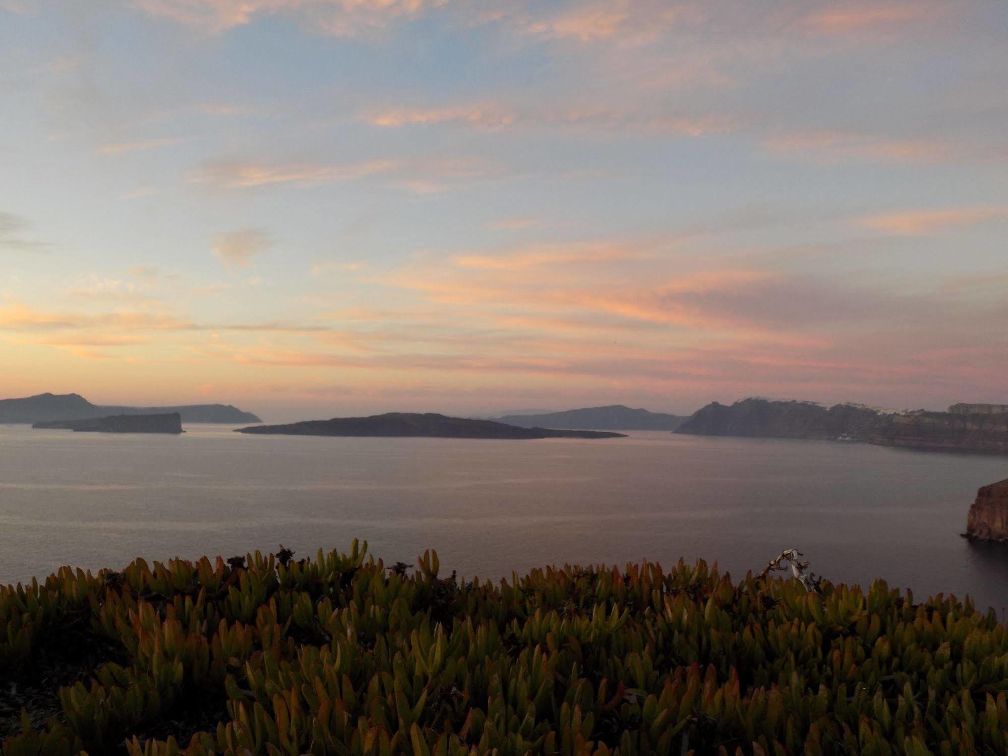 Hemera Holiday Home Villa On Santorini อาโกรตีรี ภายนอก รูปภาพ